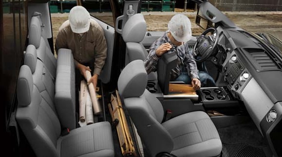 2013 Ford F-350 Lariat Diesel Interior Seating.png