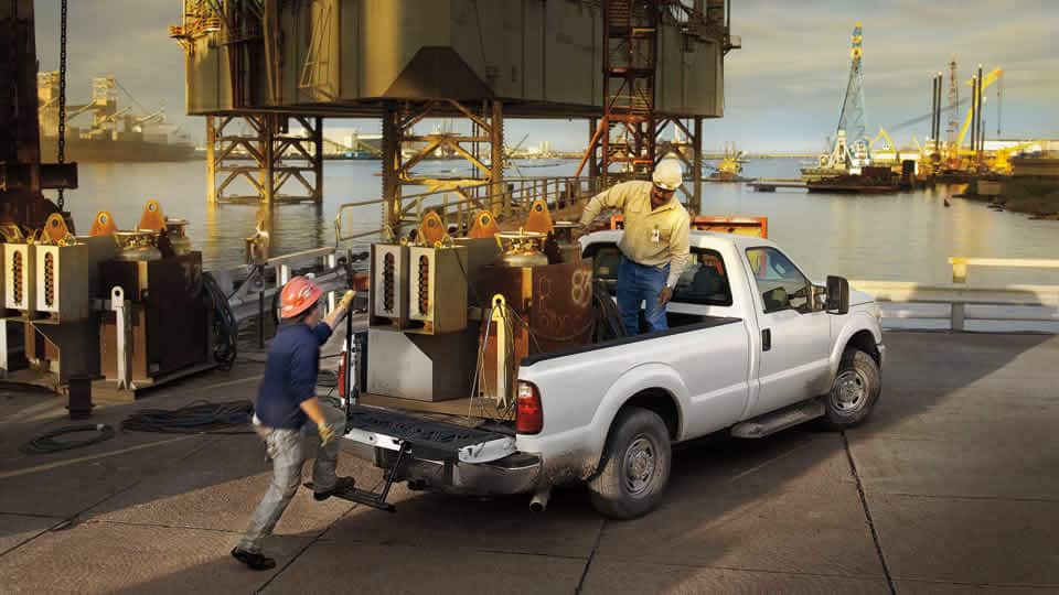 2015 Ford F-250 XL Exterior Rear 2015 Ford F-250 XL Exterior Rear