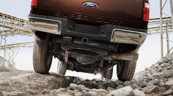 2013 Ford F-350 Lariat Diesel Exterior Rear End.png